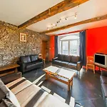 Dom wakacyjny Rustic Estate With Sauna Ambly