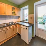 Dom wakacyjny Rustic Estate With Sauna Ambly