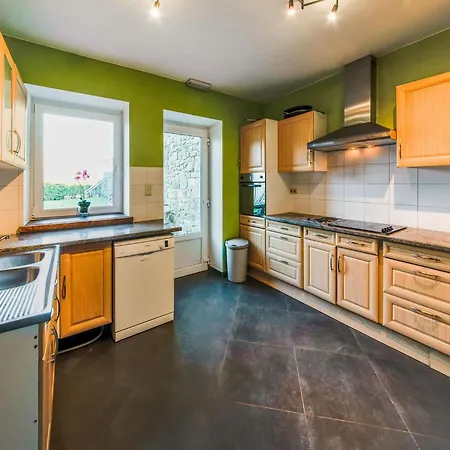 Rustic Estate With Sauna *