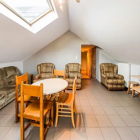 Rustic Estate With Sauna Feriehus